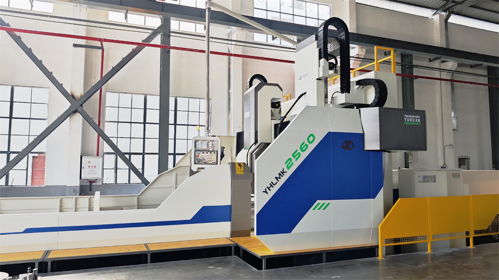 Pengisar panduan satah gantri CNC